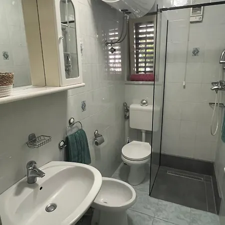 Valsabbia Apartamento *